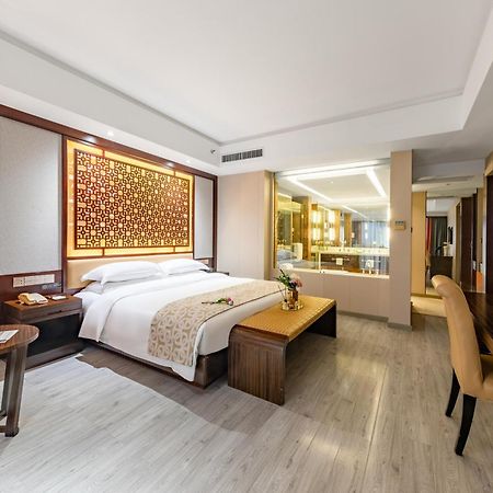 King Royal Hotel Yunfu Exterior foto