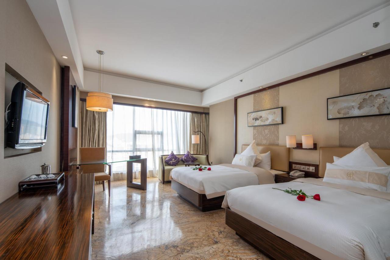 King Royal Hotel Yunfu Exterior foto