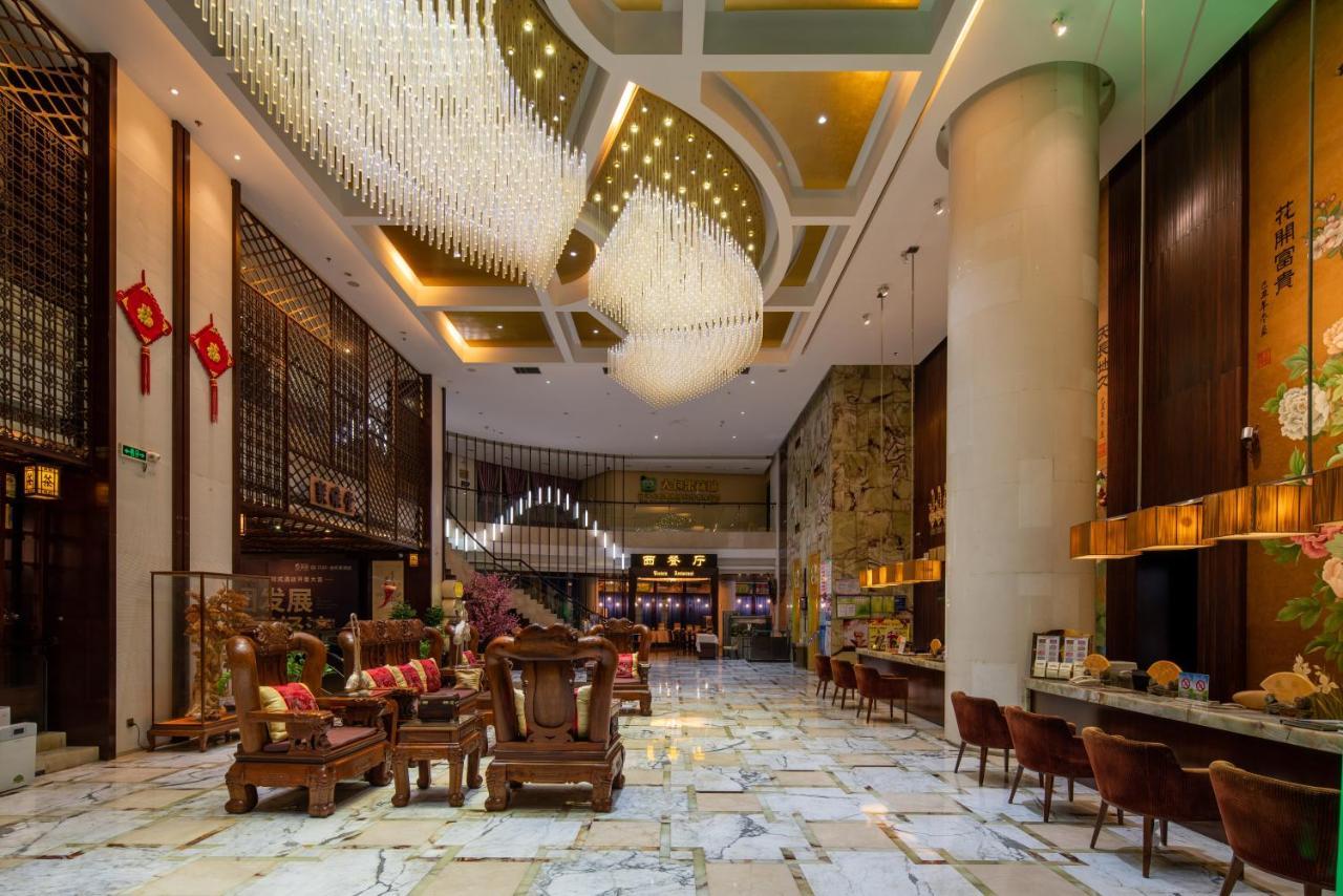 King Royal Hotel Yunfu Exterior foto